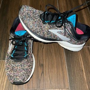 Brooks Launch 5 - Size 8.5